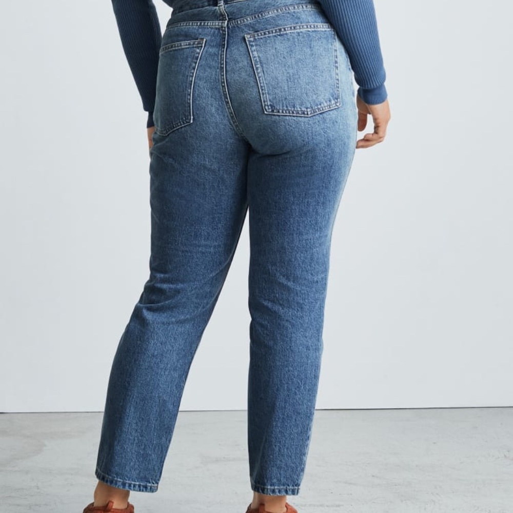 Everlane Curvy 90's Cheeky Straight Jean, size 33 Regular, EUC